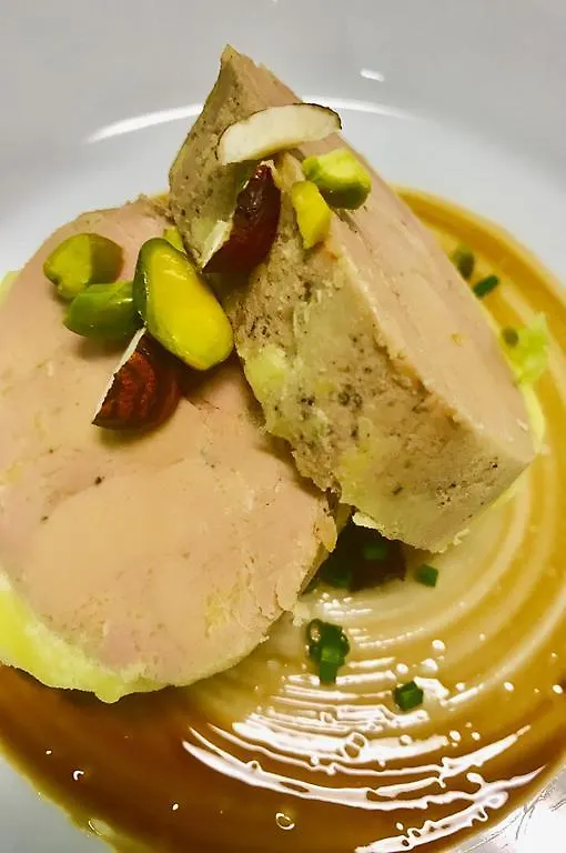 Logis Hotels - Hotel Et Restaurant De La Montagne Noire Dourgne
